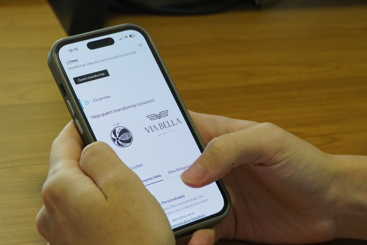 Neuromarketing e comportamento do consumidor: por que algumas marcas vendem mais sem parecer que estão vendendo?